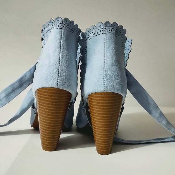 Just Fab Powder Blue Tie Up Ankle Booties size 7 - Picture 8 of 11